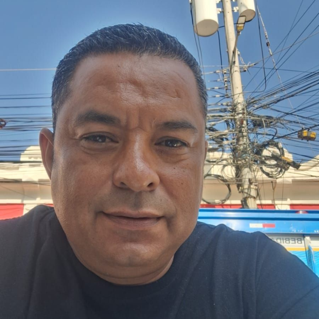 Javier M. (Guadalajara, México)